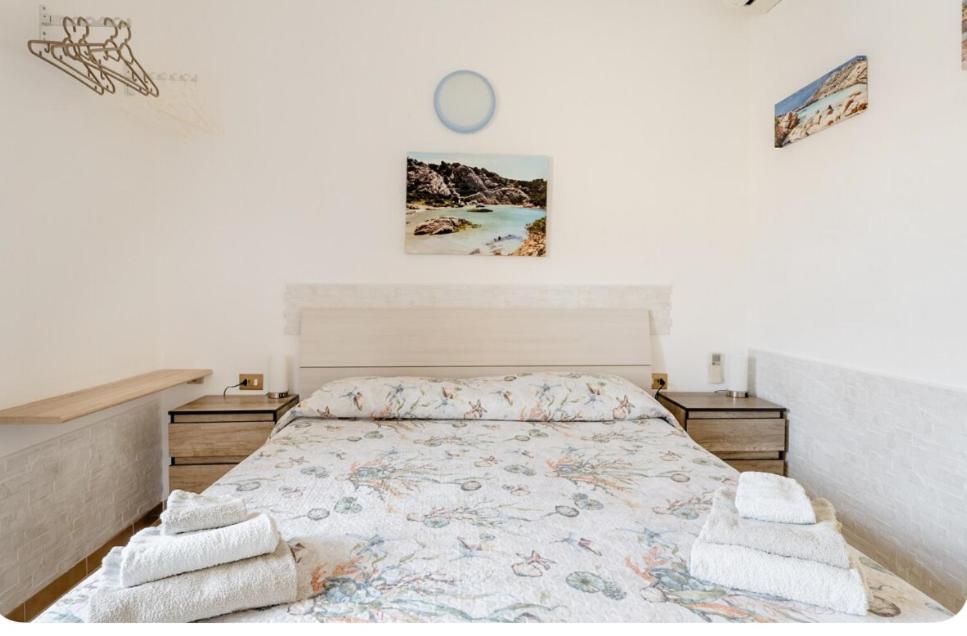 B&B Arcipelago La Maddalena  Buitenkant foto