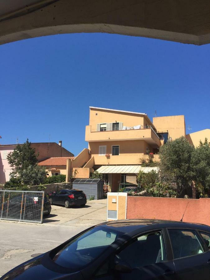 B&B Arcipelago La Maddalena  Buitenkant foto